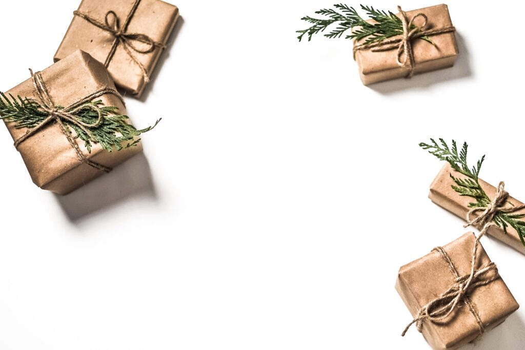 christmas warehouse hours